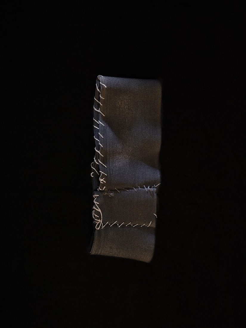 Impactante tradición de Camerún-planchado de senos