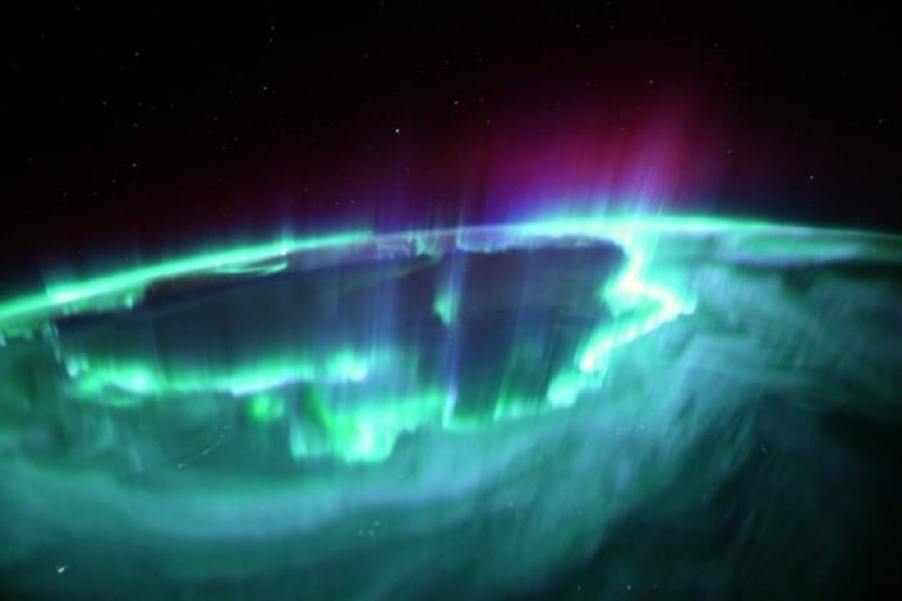 Impresionantes fotos del astronauta francés de SpaceX capturan auroras brillantes y furiosos incendios forestales Impresionantes fotos del astronauta francés de SpaceX capturan auroras brillantes y furiosos incendios forestales
