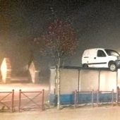 In France, a car was found on the roof of a bus stop. How did it get there?