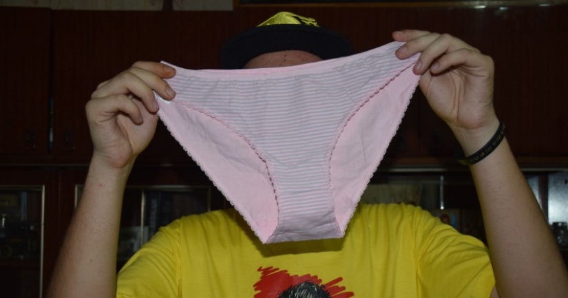 In Japan, the police detained a pervert-record holder In Japan, the police detained a pervert-record holder