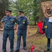 In the Tula region, the Ministry of Emergency Situations hired Gingerbread Tula and awarded him a medal