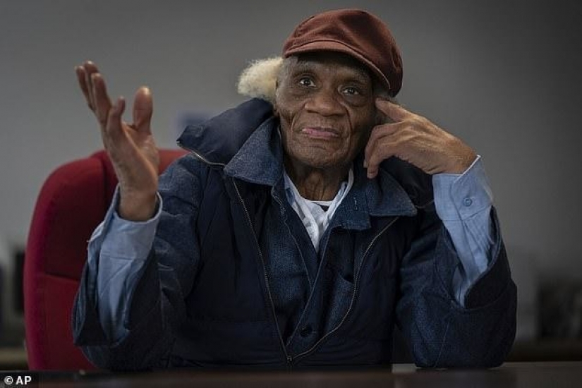 In the United States after 68 years in prison freed stubborn Joseph Ligon, "the old minors" In the United States after 68 years in prison freed stubborn Joseph Ligon, "the old minors"