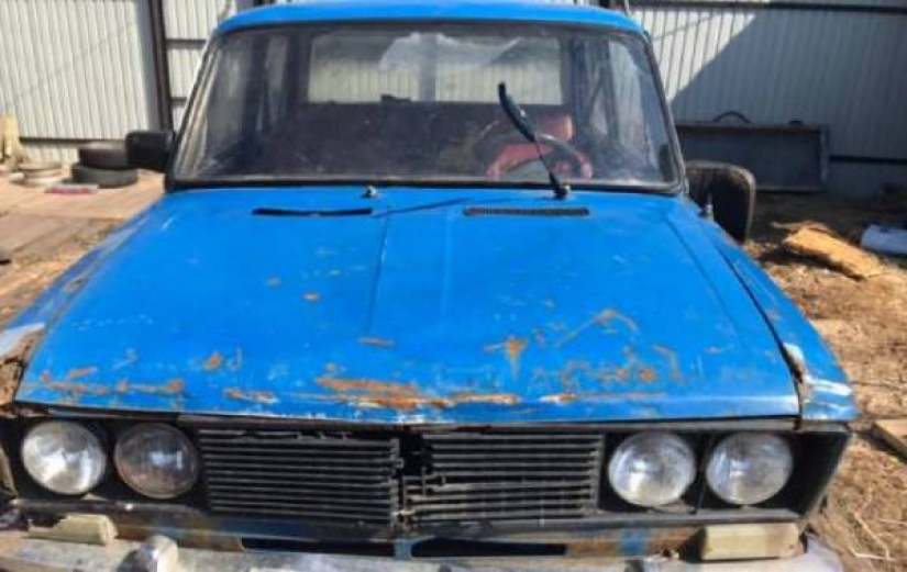 Irkutsk fast and furious: father and son stole goods from trucks on the move, as in an action movie Irkutsk fast and furious: father and son stole goods from trucks on the move, as in an action movie