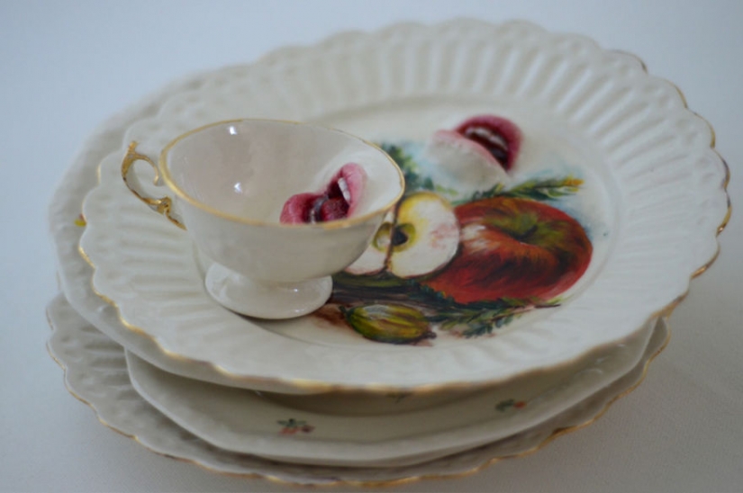 Israeli sculptor creates ceramic dishes that can run away from you Israeli sculptor creates ceramic dishes that can run away from you