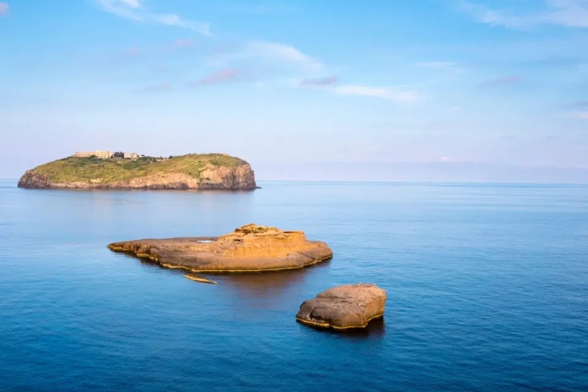 Italian Alcatraz: former colony on the island of Santo Stefano is planned to be turned into a museum Italian Alcatraz: former colony on the island of Santo Stefano is planned to be turned into a museum