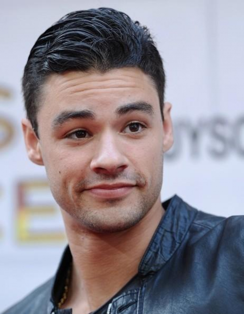 Jean-Claude Van Damme and Gladys Portugese: Through the thorns to happiness Jean-Claude Van Damme and Gladys Portugese: Through the thorns to happiness