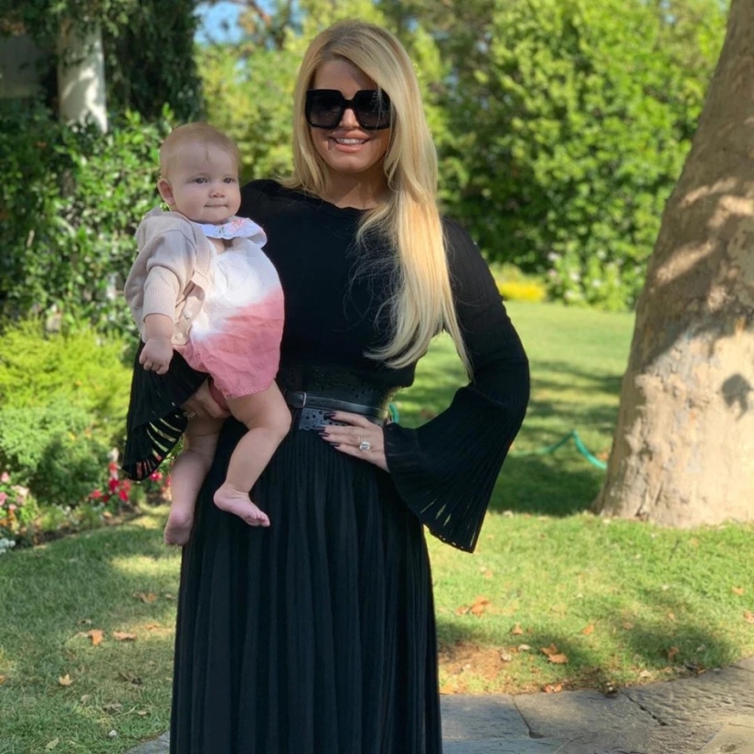 Jessica Simpson perdió 45 kg en solo seis meses