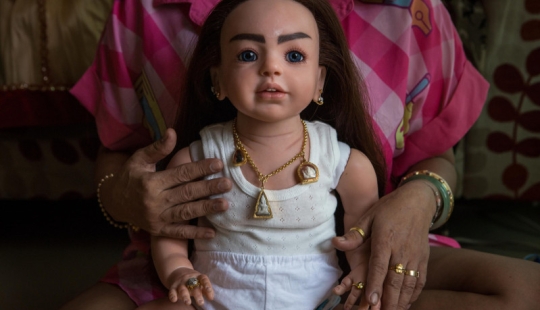 Juguetes para adultos: cómo en Tailandia se vuelven locos por las muñecas de mascota