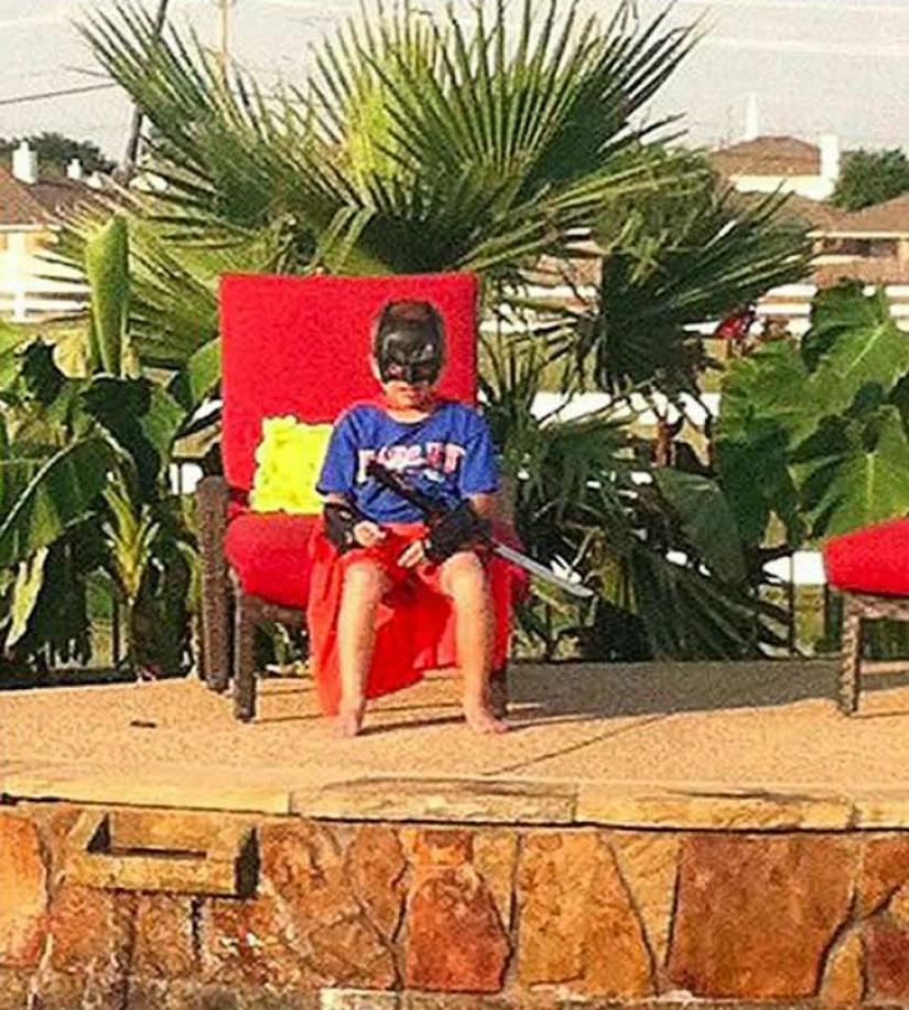 Kids are masters of doing weird stuff Kids are masters of doing weird stuff