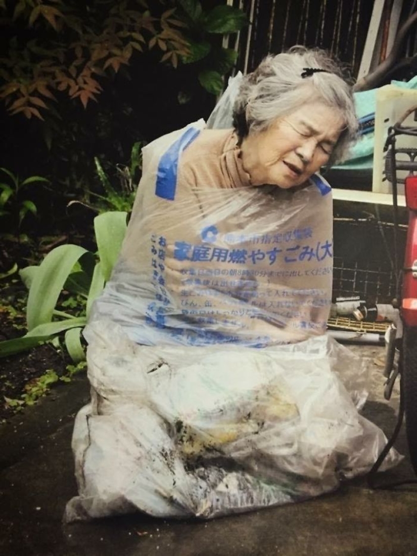 La abuela japonesa se convirtió en fotógrafa a los 72 años y ahora hace autorretratos divertidos