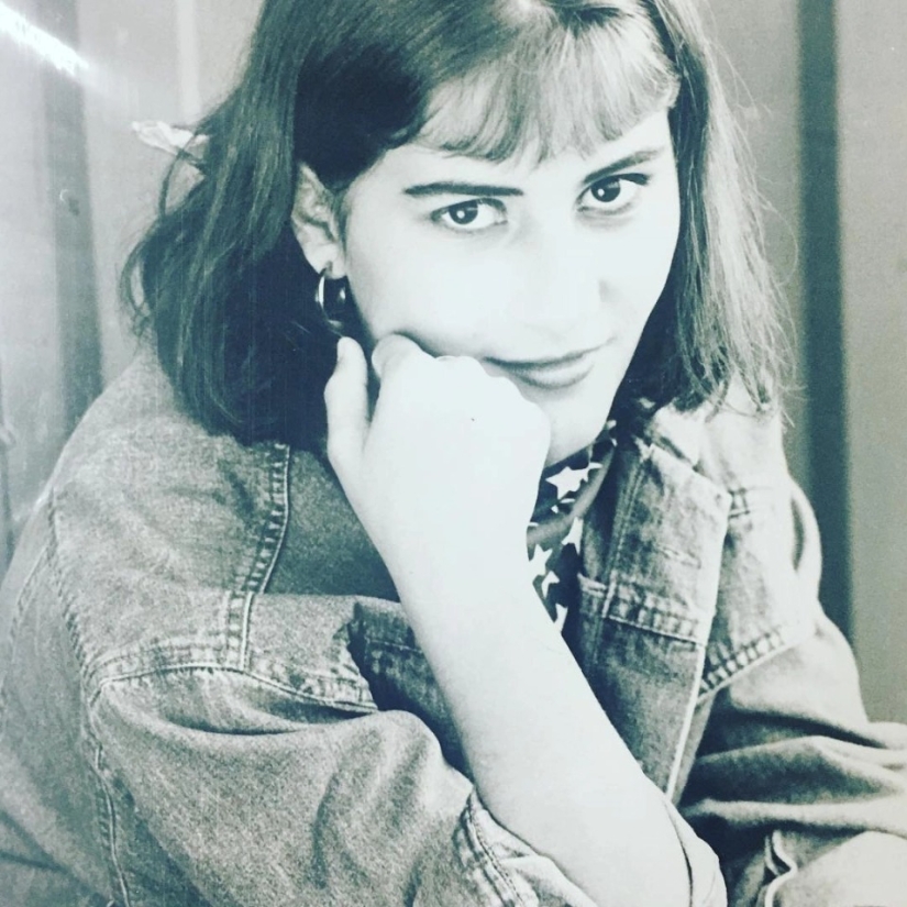 La belleza, no importa qué: una mujer Brasileña con una enfermedad rara admira la auto-confianza