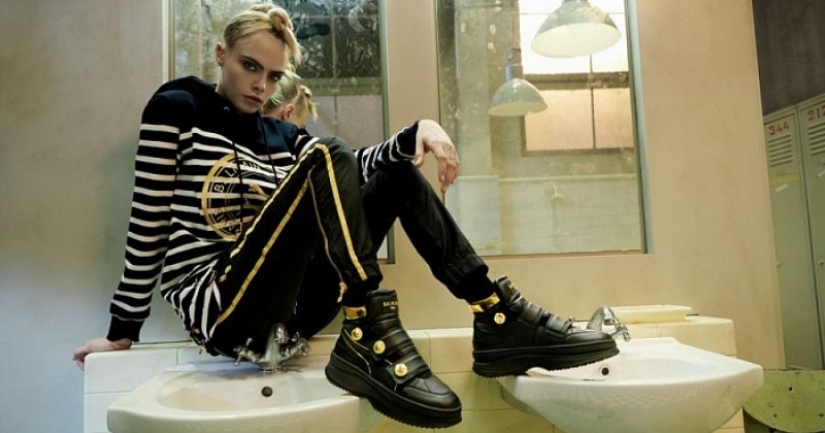 La casa que Cara Delevingne construyó: un túnel-vagina, un pozo con globos y otras locuras