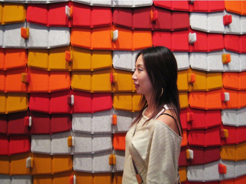 La chica Japonesa de cosplay en 50 años de distinguir de Colegialas