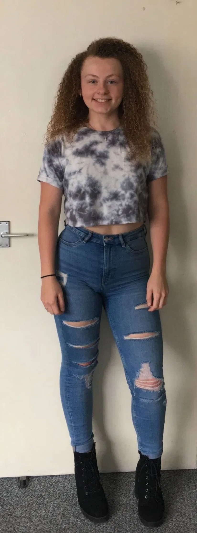 La danza, mientras que nadie ve: el Británico perdió casi la mitad debido a la casa danzante La danza, mientras que nadie ve: el Británico perdió casi la mitad debido a la casa danzante