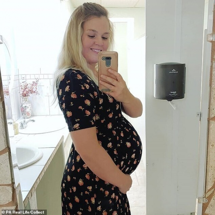 La esposa de 36 años del pastor ha dado a luz 11 veces, quedando embarazada cada año de matrimonio, y quiere más hijos La esposa de 36 años del pastor ha dado a luz 11 veces, quedando embarazada cada año de matrimonio, y quiere más hijos
