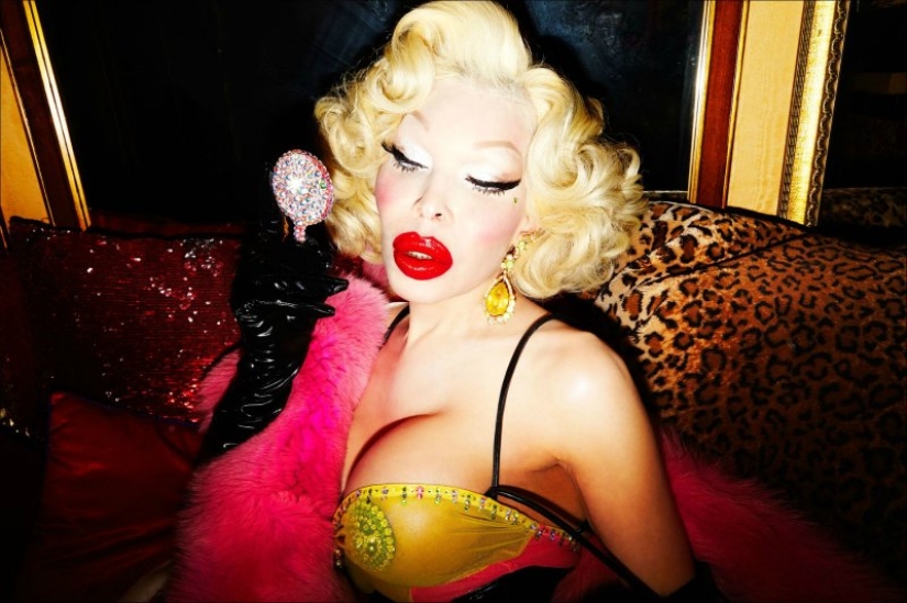 La historia de vida de Amanda Lepore, una transexual con el cuerpo más caro