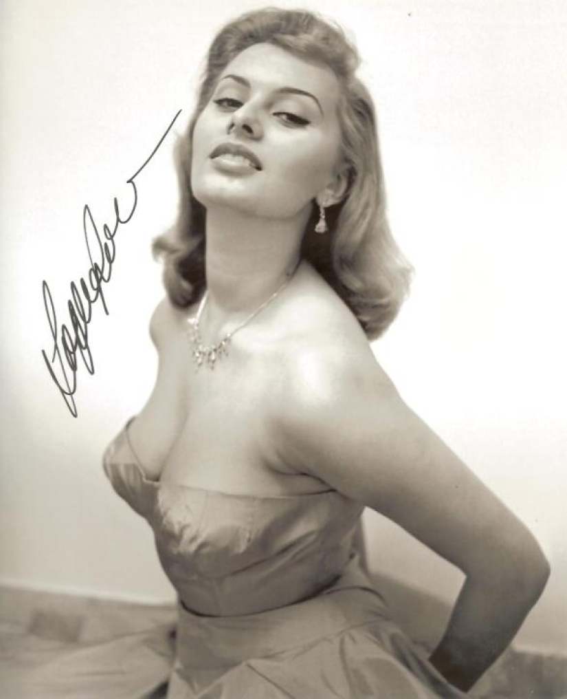 La incomparable Sophia Loren, la mujer italiana más hermosa, cumplió 86 años hoy La incomparable Sophia Loren, la mujer italiana más hermosa, cumplió 86 años hoy