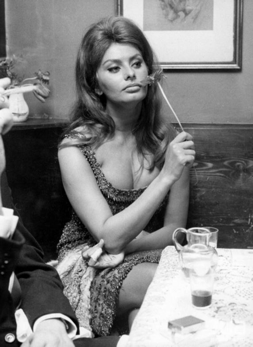 La incomparable Sophia Loren, la mujer italiana más hermosa, cumplió 86 años hoy La incomparable Sophia Loren, la mujer italiana más hermosa, cumplió 86 años hoy