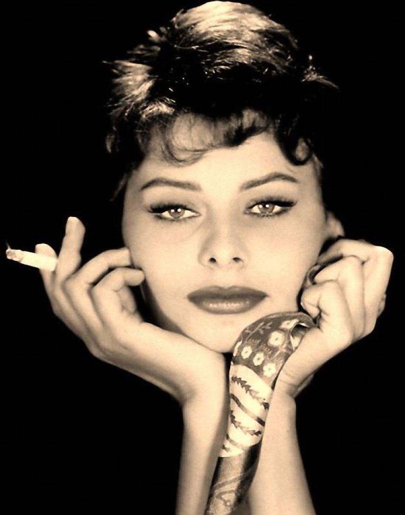 La incomparable Sophia Loren, la mujer italiana más hermosa, cumplió 86 años hoy La incomparable Sophia Loren, la mujer italiana más hermosa, cumplió 86 años hoy