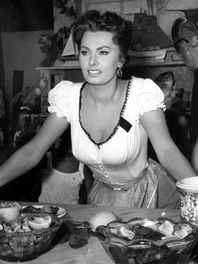 La incomparable Sophia Loren, la mujer italiana más hermosa, cumplió 86 años hoy La incomparable Sophia Loren, la mujer italiana más hermosa, cumplió 86 años hoy
