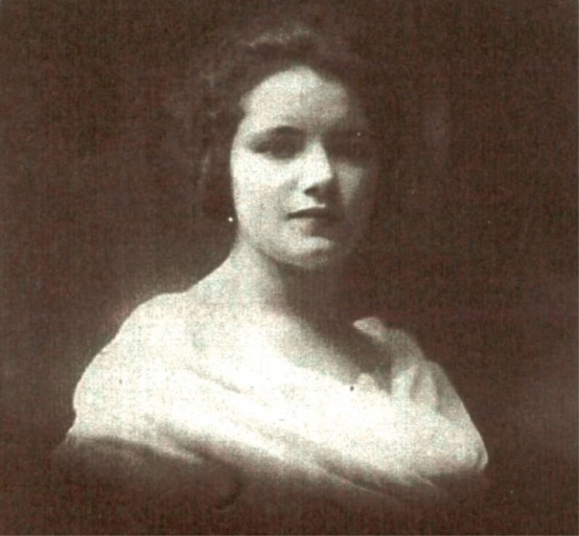 La nota en la botella que la chica dejó caer del Titanic, puso a los científicos en un callejón sin salida La nota en la botella que la chica dejó caer del Titanic, puso a los científicos en un callejón sin salida