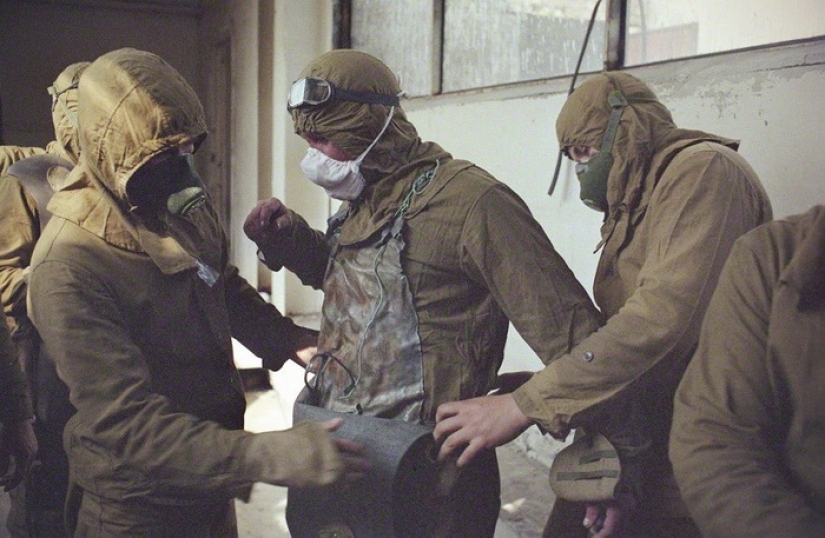 La verdad sobre la hazaña de tres buzos de Chernobyl que salvaron millones