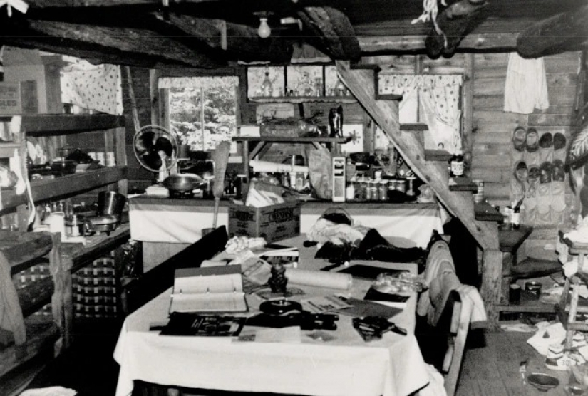 La vida pervertida de los Cultos del Juicio Final: desde casarse con niñas de siete años hasta suicidarse en masa