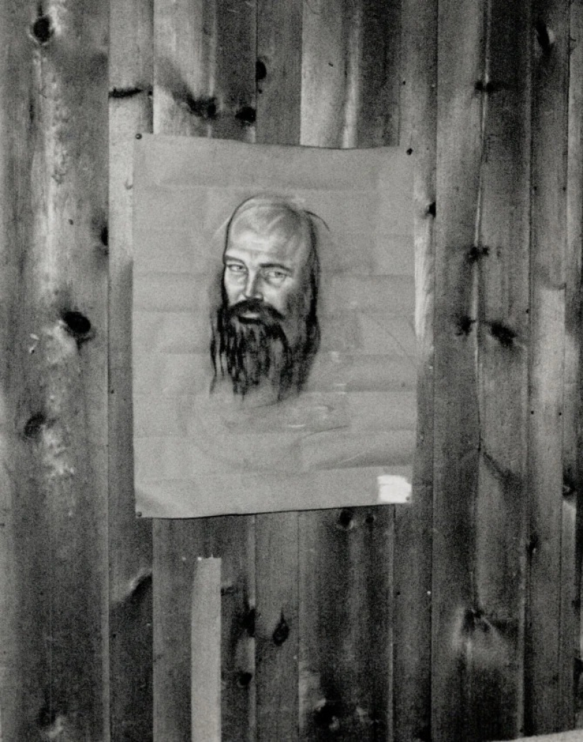 La vida pervertida de los Cultos del Juicio Final: desde casarse con niñas de siete años hasta suicidarse en masa