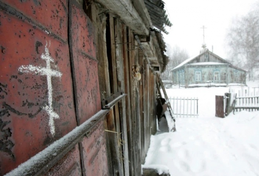 La vida pervertida de los Cultos del Juicio Final: desde casarse con niñas de siete años hasta suicidarse en masa