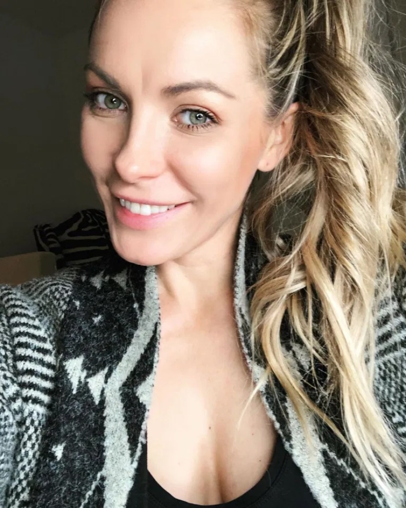 La Viuda Alegre: La esposa del difunto Hugh Hefner está disfrutando de una vida glamurosa y ya ha encontrado un nuevo amor La Viuda Alegre: La esposa del difunto Hugh Hefner está disfrutando de una vida glamurosa y ya ha encontrado un nuevo amor