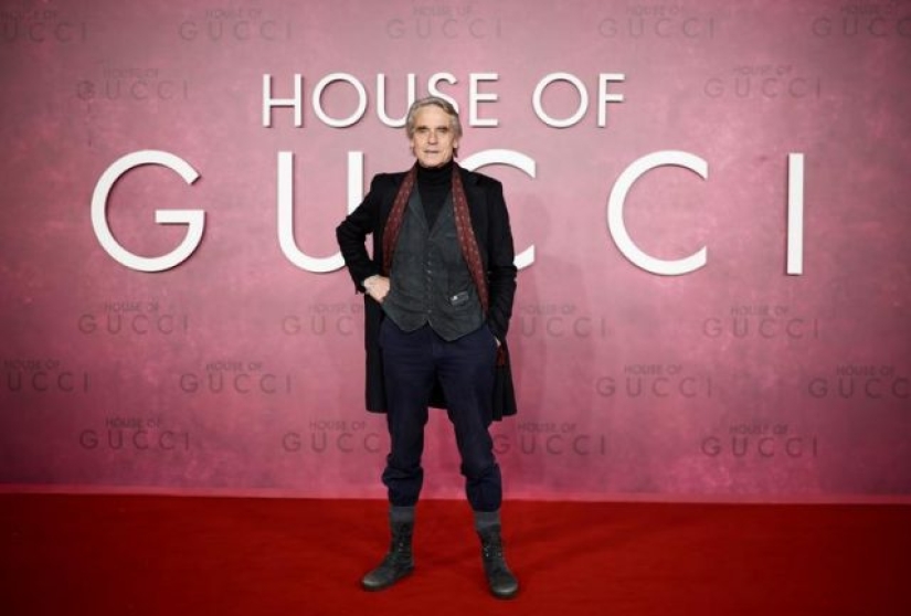 Lady Gaga and other actors at the premiere of "Gucci House"