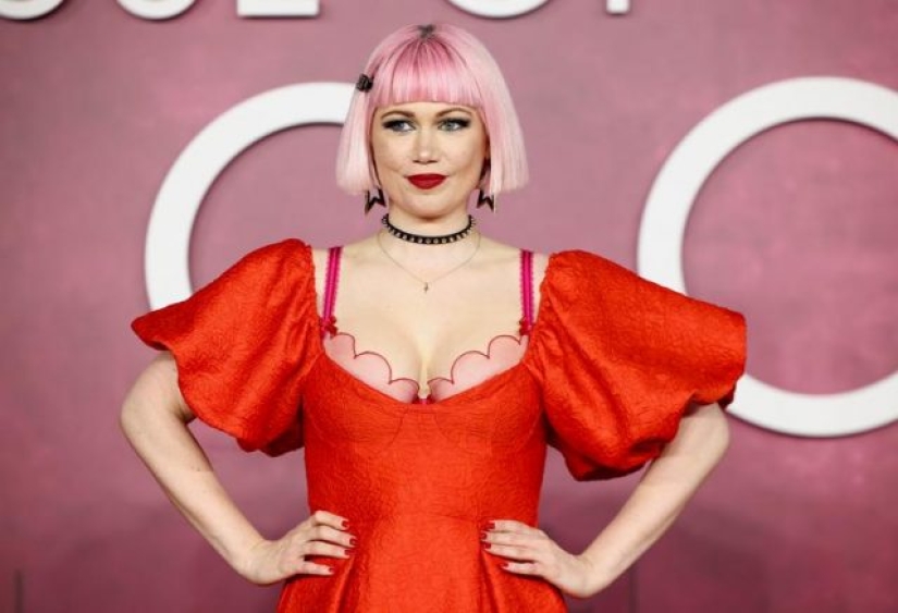 Lady Gaga y otros actores en el estreno de "Gucci House" Lady Gaga y otros actores en el estreno de "Gucci House"