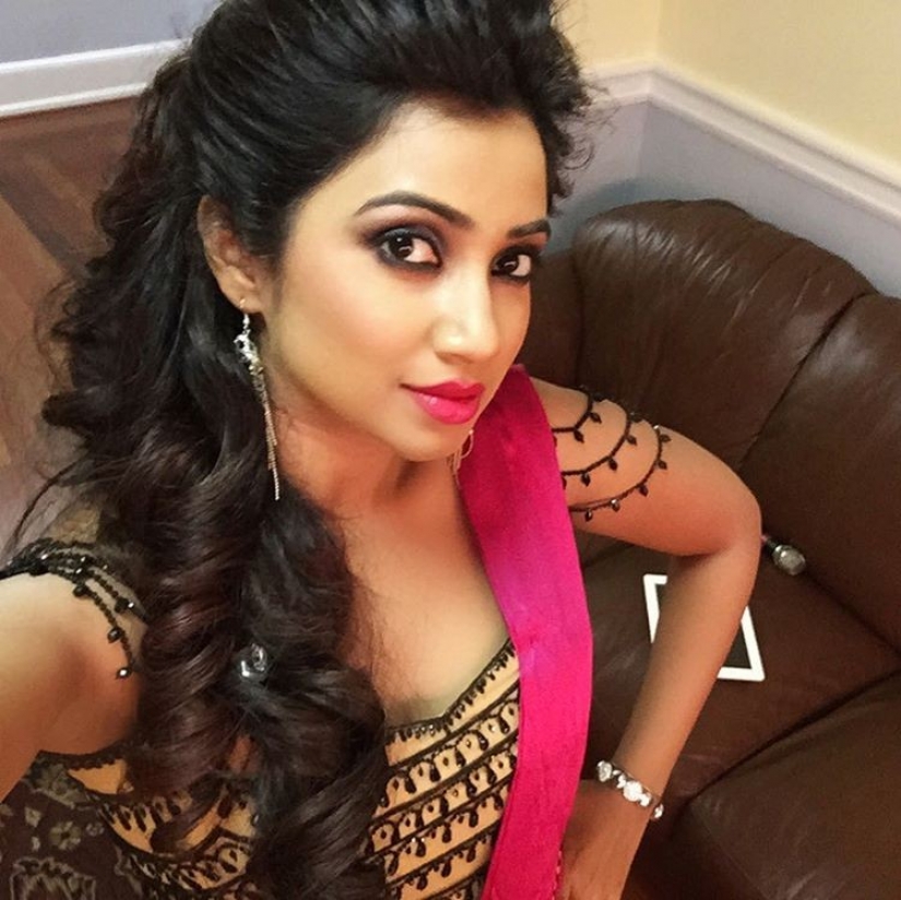 "Le pedí a amigos de diferentes países que enviaran una foto de la chica más hermosa"