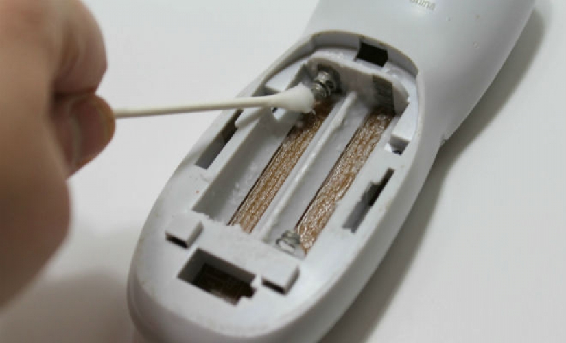 Leaked battery: how to fix