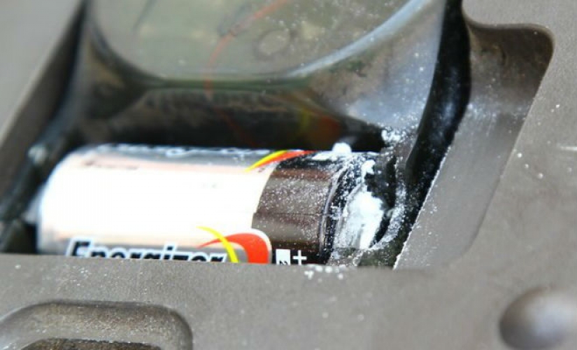 Leaked battery: how to fix