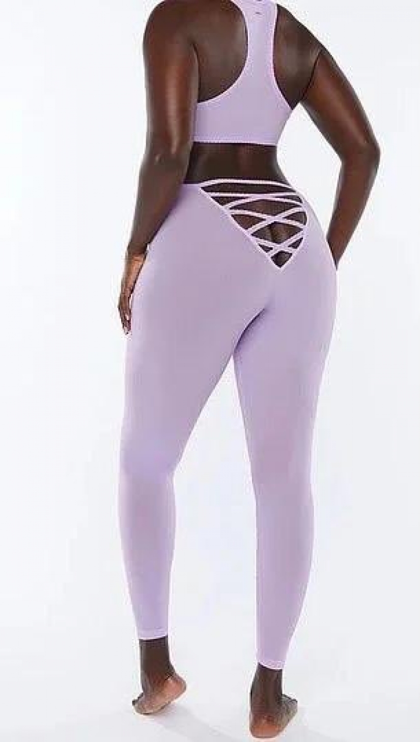 Leggings de espalda abierta de Rihanna indignados cibernautas Leggings de espalda abierta de Rihanna indignados cibernautas