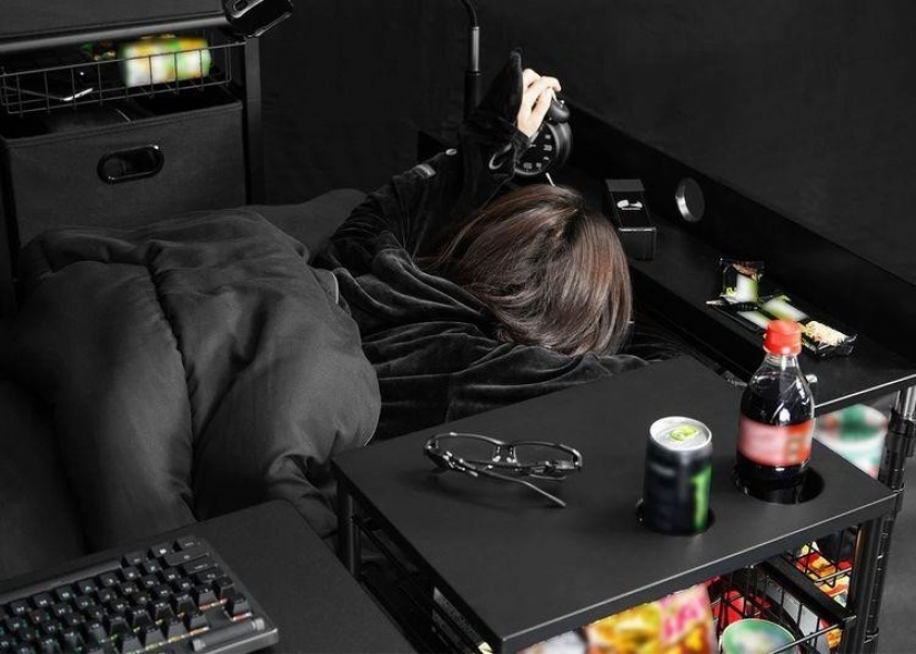 Looks like the perfect bed for the true gamers from the Japanese company Looks like the perfect bed for the true gamers from the Japanese company