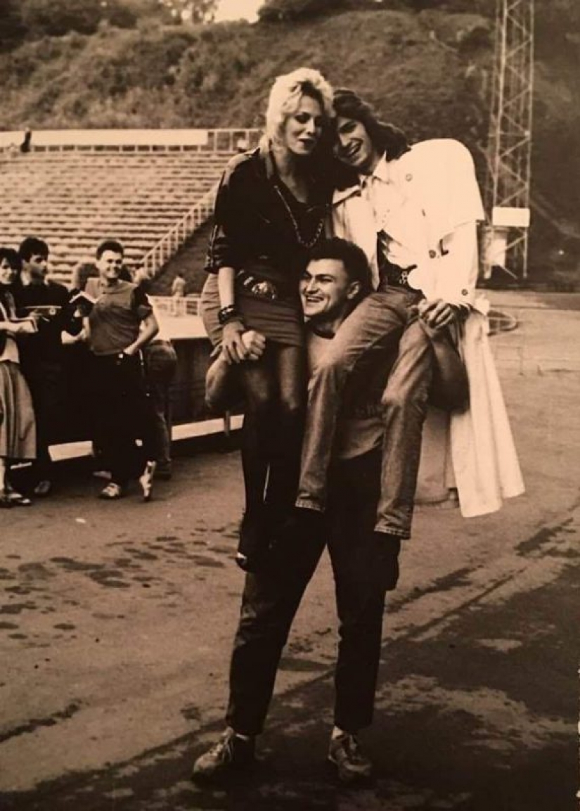 Los errores de la juventud, o las Novelas de nuestras estrellas, que son todos los olvidados Los errores de la juventud, o las Novelas de nuestras estrellas, que son todos los olvidados