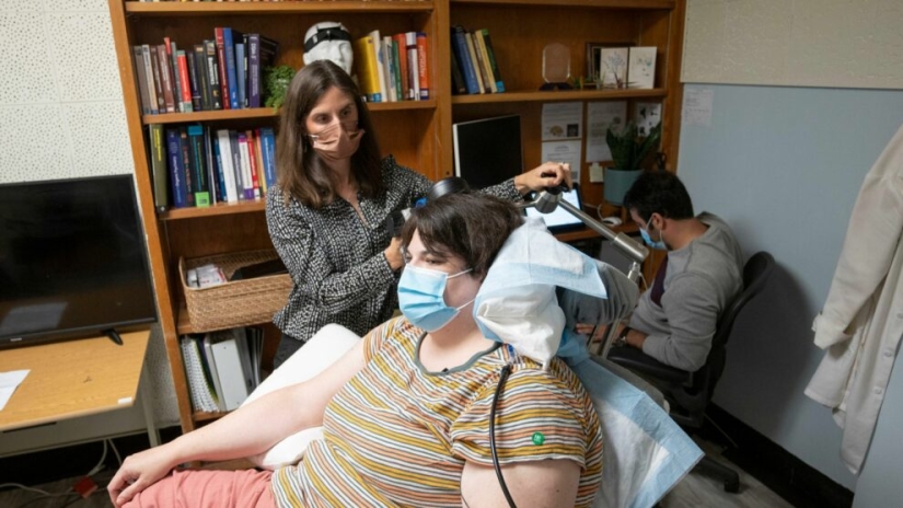 Los médicos de los EE.UU. curaron la depresión por primera vez implantando un implante en el cerebro humano Los médicos de los EE.UU. curaron la depresión por primera vez implantando un implante en el cerebro humano