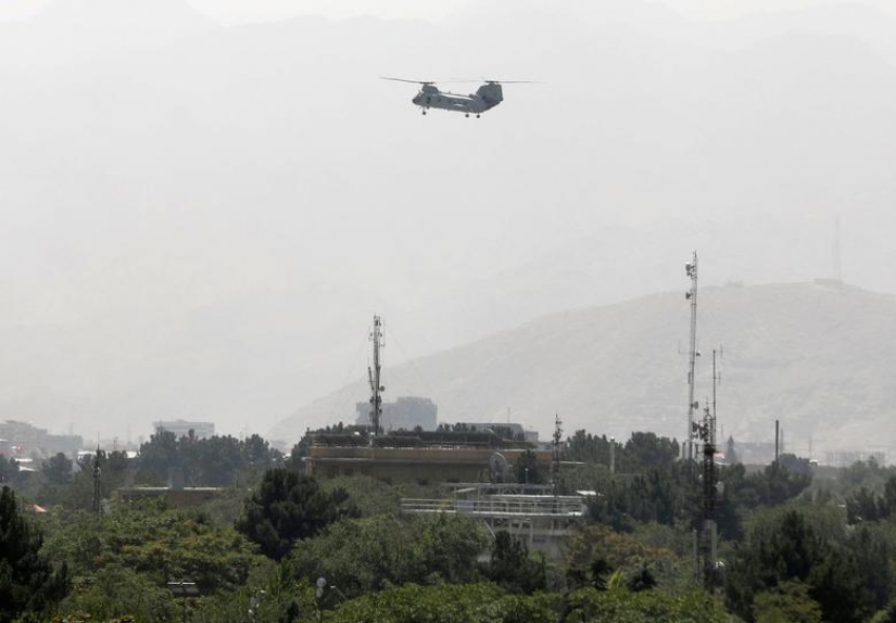Los talibanes ingresan a la capital afgana después de una ofensiva relámpago Los talibanes ingresan a la capital afgana después de una ofensiva relámpago