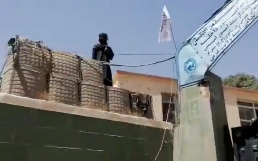Los talibanes ingresan a la capital afgana después de una ofensiva relámpago Los talibanes ingresan a la capital afgana después de una ofensiva relámpago