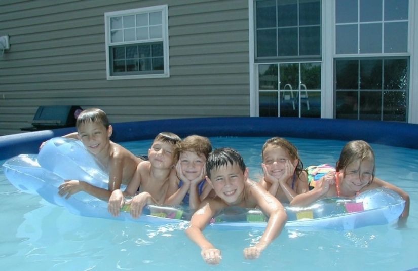 Love multiplied by five: one of the five-year-olds told about life in a large family