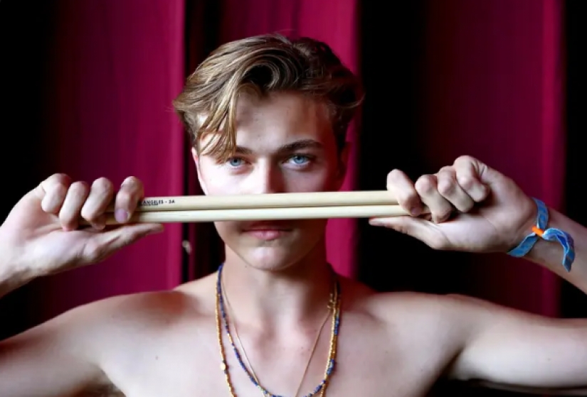 Lucky Blue Smith: all about the most popular fashion model in the world with a busy career and personal life