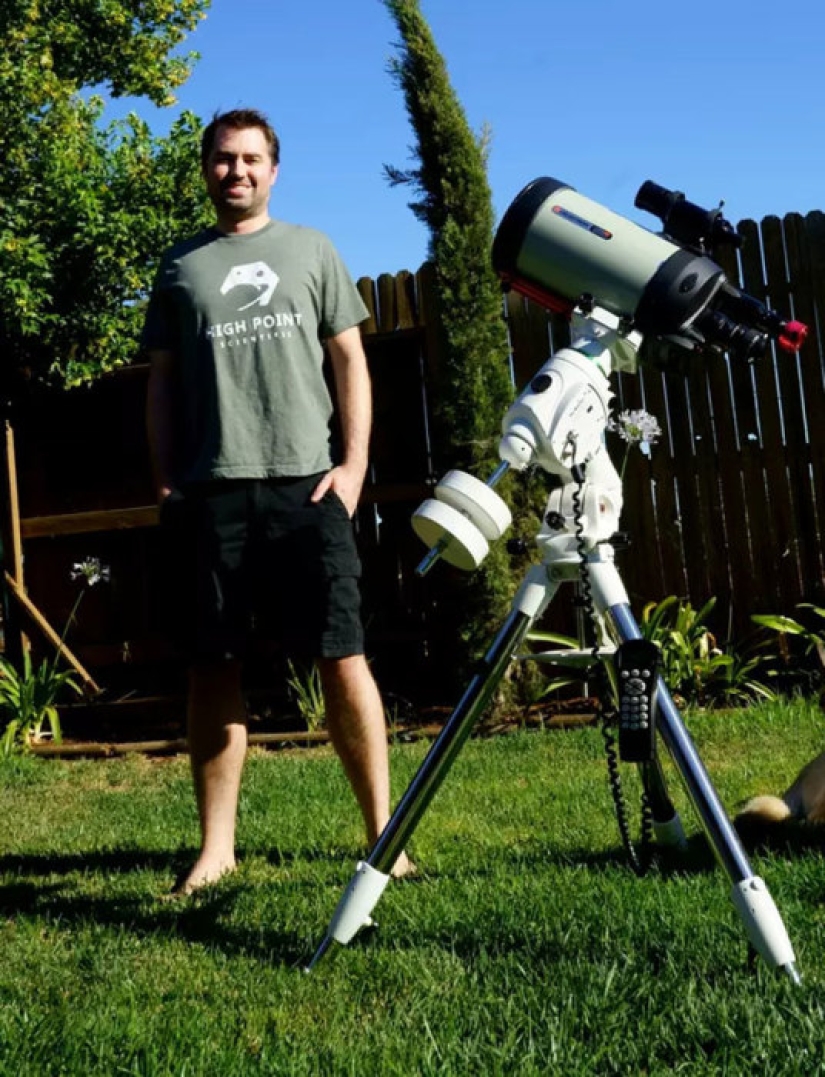 Luna llena. El fotógrafo reúne 200.000 imágenes de la Luna para revelar cada cráter y grieta en su superficie con increíble detalle Luna llena. El fotógrafo reúne 200.000 imágenes de la Luna para revelar cada cráter y grieta en su superficie con increíble detalle