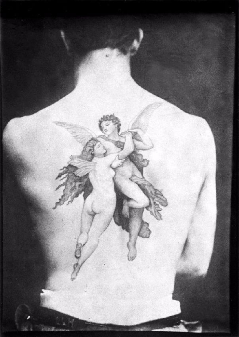 Luxury tattoos of the Victorian era: cherubs, dragons and coats of arms