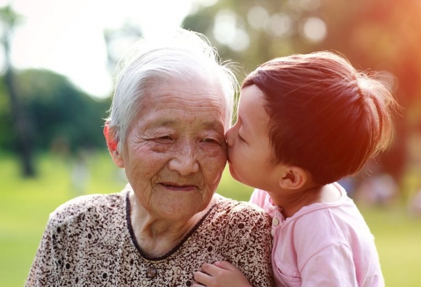 Lying in the name of love: a Chinese woman deceived her grandmother for 13 years so as not to break her heart