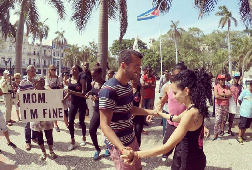 Mamá, estoy bien - el chico lo dejó todo para viajar por el mundo, pero no se olvida de su mamá