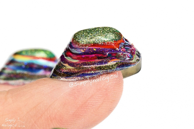 Manicura sin fin: cómo pintar las uñas con 116 capas de esmalte de uñas y no volverse loco Manicura sin fin: cómo pintar las uñas con 116 capas de esmalte de uñas y no volverse loco