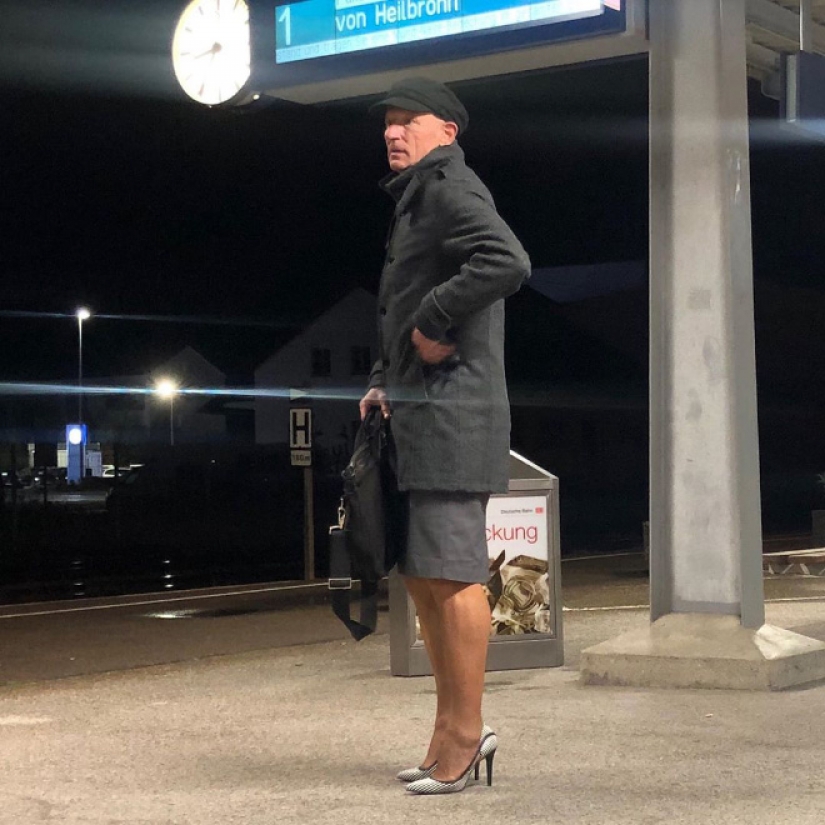 Marca en stilettos: un gran ingeniero de Alemania ama las faldas y los tacones Marca en stilettos: un gran ingeniero de Alemania ama las faldas y los tacones
