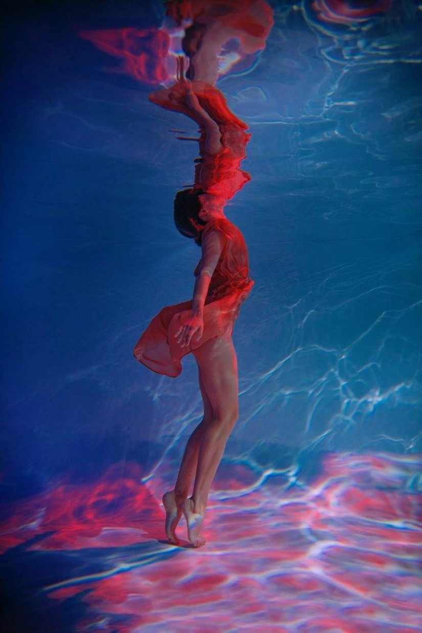 Martha Sirko's Sensual underwater photography